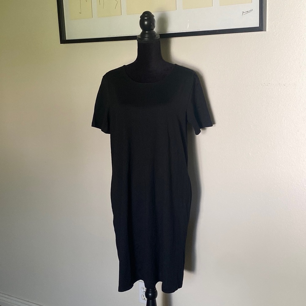Mo:Vint black ribbed dress